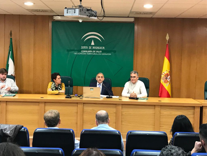 El delegado de Pol�ticas Sociales presenta el proyecto ERACIS, que invertir� 15,5 millones de euros en la provincia y contratar� 100 educadores, psic�logos y trabajadores sociales 
